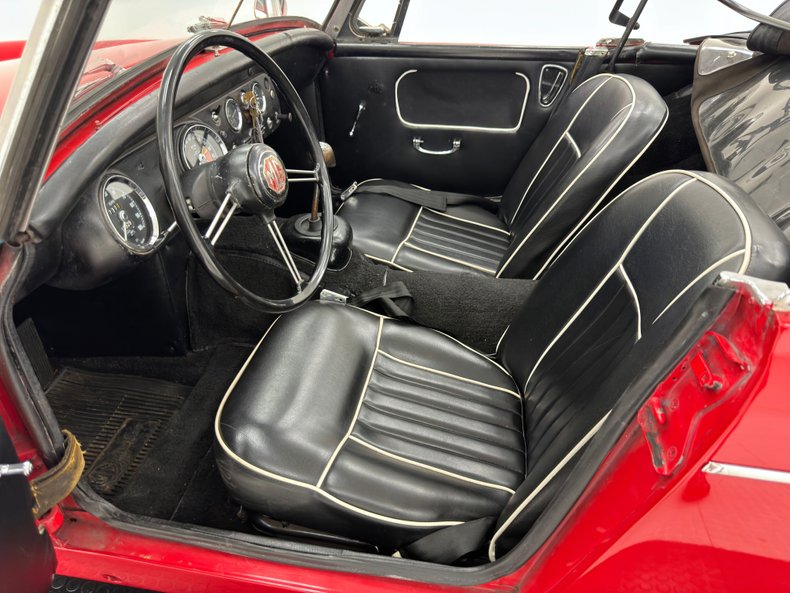 Unknown-Midget-1966-Red-Black-37