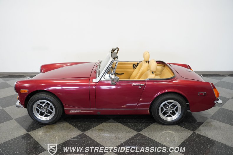 Unknown-Midget-1974-Candy-Apple-Red-light-sandle-wood-2