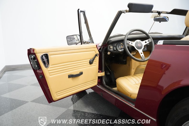 Unknown-Midget-1974-Candy-Apple-Red-light-sandle-wood-41