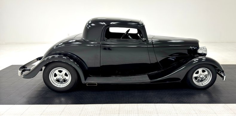 Unknown-Model-40-1934-Black-Black-17