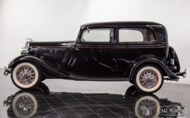 Unknown-Model-40-1934-Black-Gray-Cloth-11