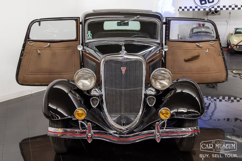 Unknown-Model-40-1934-Black-Gray-Cloth-13