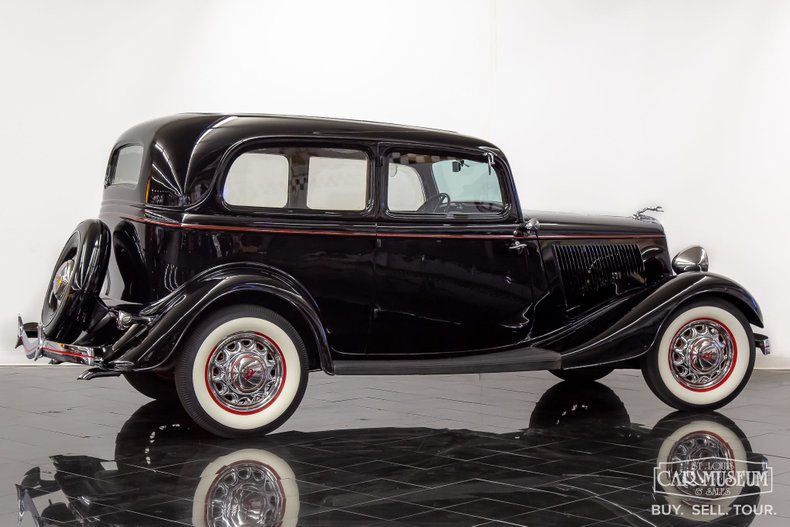 Unknown-Model-40-1934-Black-Gray-Cloth-19