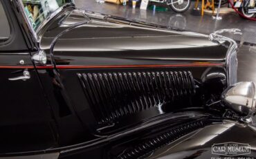 Unknown-Model-40-1934-Black-Gray-Cloth-40