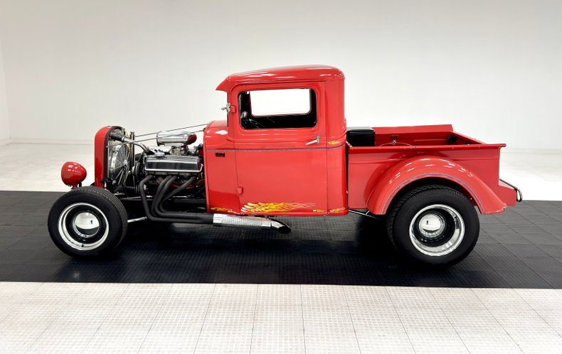 Unknown-Model-40-1934-Orange-Black-1
