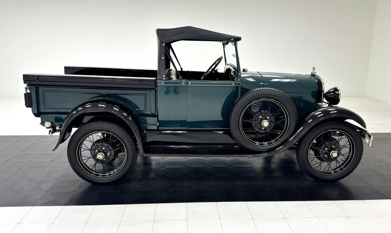 Unknown-Model-a-1928-Moss-Green-Black-13