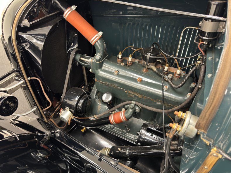 Unknown-Model-a-1928-Moss-Green-Black-2