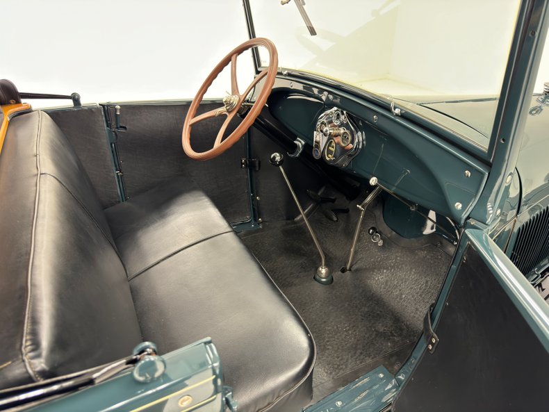 Unknown-Model-a-1928-Moss-Green-Black-4