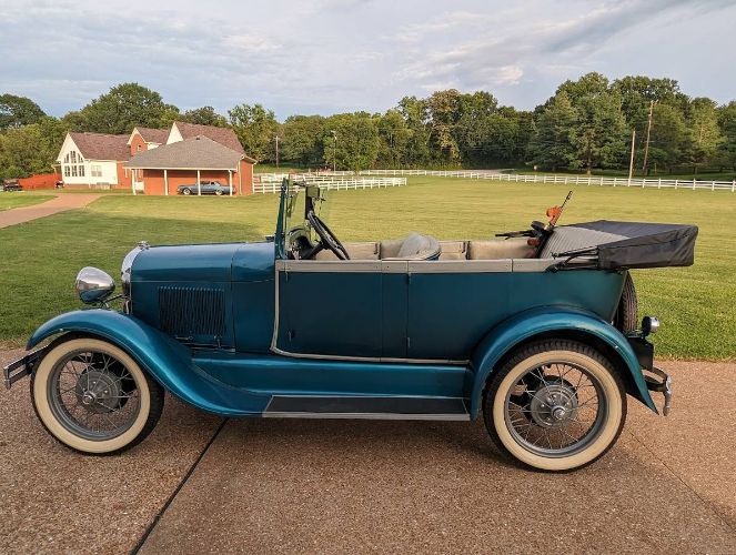 Unknown-Model-a-1928-Teal-Gold-12