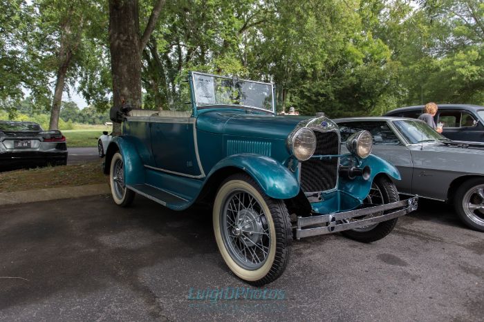 Unknown-Model-a-1928-Teal-Gold-7