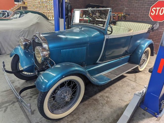 Unknown-Model-a-1928-Teal-Gold-7