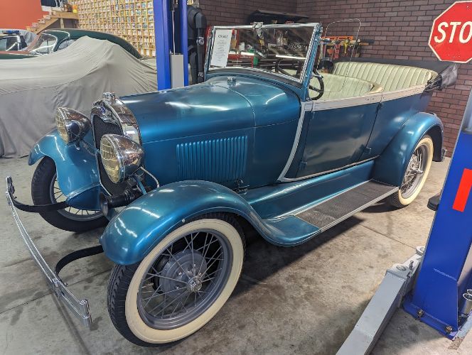 Unknown-Model-a-1928-Teal-Gold-9