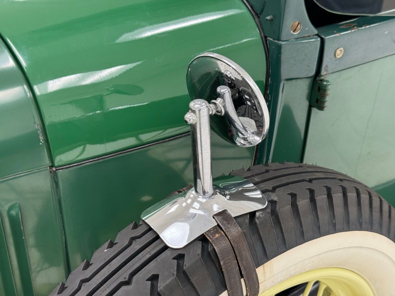 Unknown-Model-a-1929-Balsam-Green-Black-1