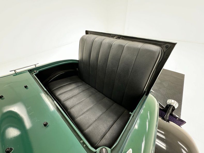 Unknown-Model-a-1929-Balsam-Green-Black-10