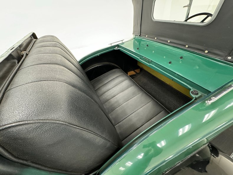Unknown-Model-a-1929-Balsam-Green-Black-11