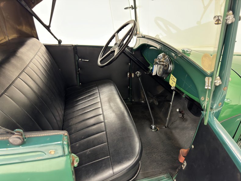 Unknown-Model-a-1929-Balsam-Green-Black-13