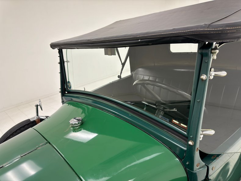 Unknown-Model-a-1929-Balsam-Green-Black-2