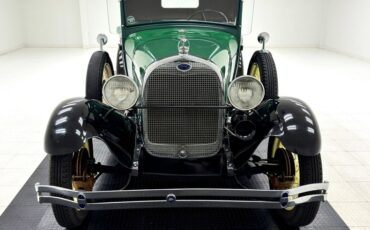 Unknown-Model-a-1929-Balsam-Green-Black-25