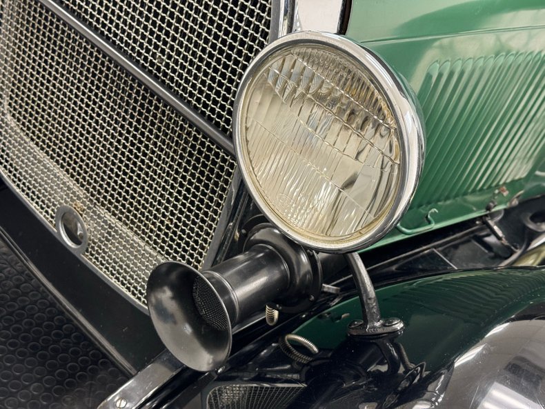 Unknown-Model-a-1929-Balsam-Green-Black-41