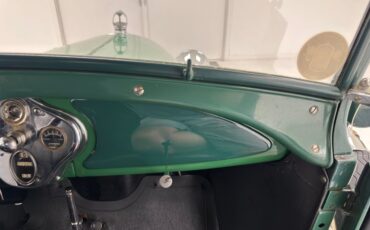 Unknown-Model-a-1929-Balsam-Green-Black-47