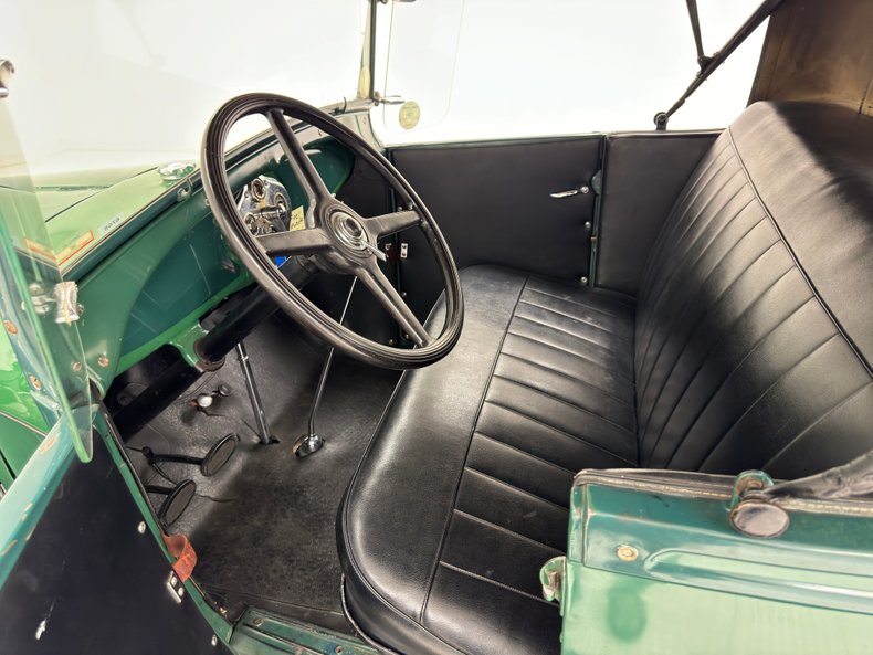Unknown-Model-a-1929-Balsam-Green-Black-5