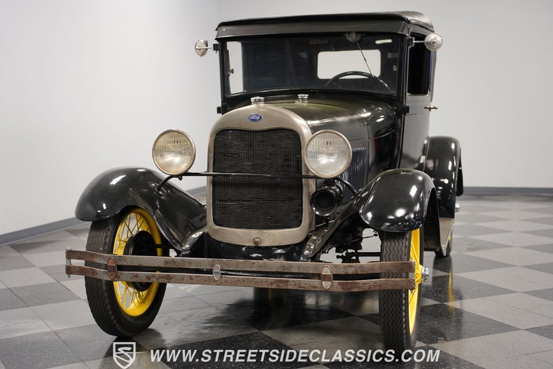 Unknown-Model-a-1929-Black-Green-25