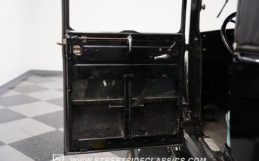 Unknown-Model-a-1929-Black-Green-43
