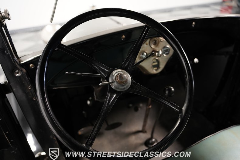 Unknown-Model-a-1929-Black-Green-45