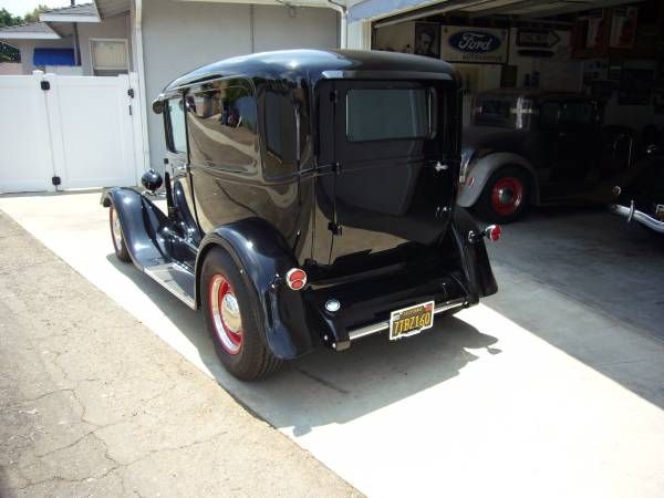 Unknown-Model-a-1929-Black-Red-9