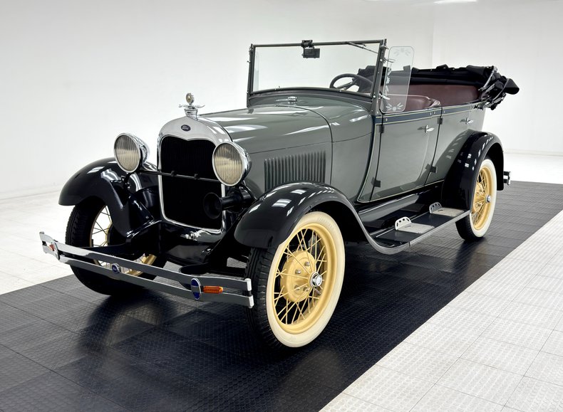 Unknown-Model-a-1929-Bonnie-Gray-Saddle