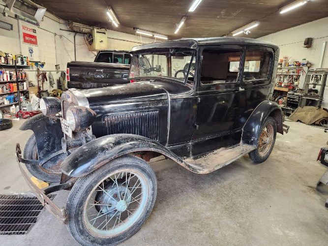 Unknown-Model-a-1930-Black