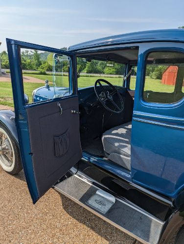 Unknown-Model-a-1930-Blue-Gray-3