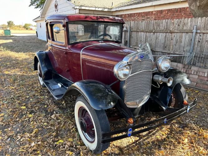 Unknown-Model-a-1930-Burgundy-Burgundy-7