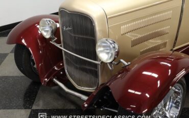 Unknown-Model-a-1930-Champagne-Metallic-Gold-1
