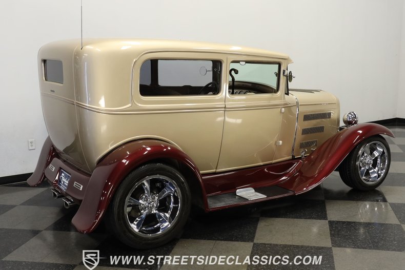 Unknown-Model-a-1930-Champagne-Metallic-Gold-10