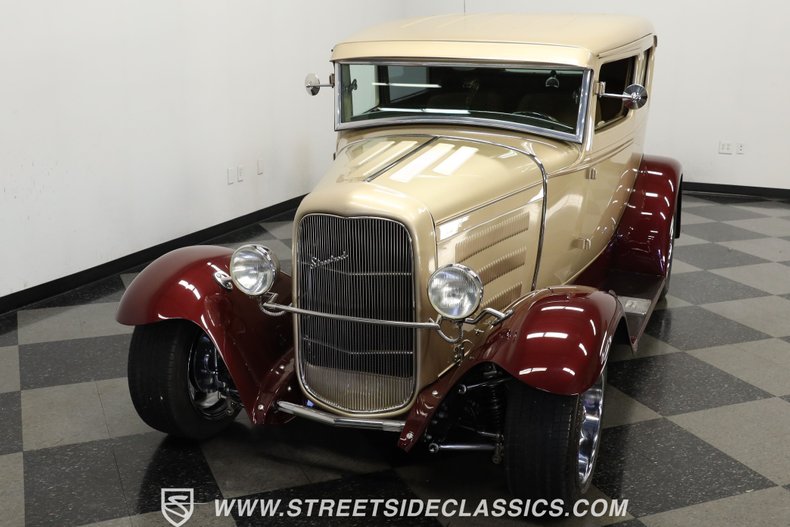 Unknown-Model-a-1930-Champagne-Metallic-Gold-15