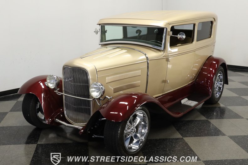 Unknown-Model-a-1930-Champagne-Metallic-Gold-16