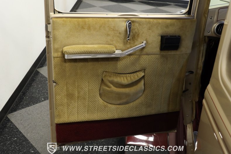 Unknown-Model-a-1930-Champagne-Metallic-Gold-31