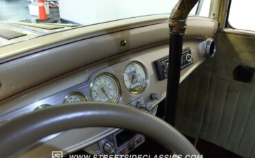 Unknown-Model-a-1930-Champagne-Metallic-Gold-37