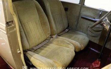 Unknown-Model-a-1930-Champagne-Metallic-Gold-39
