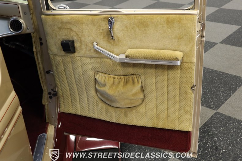Unknown-Model-a-1930-Champagne-Metallic-Gold-44