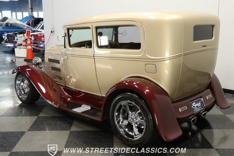 Unknown-Model-a-1930-Champagne-Metallic-Gold-5