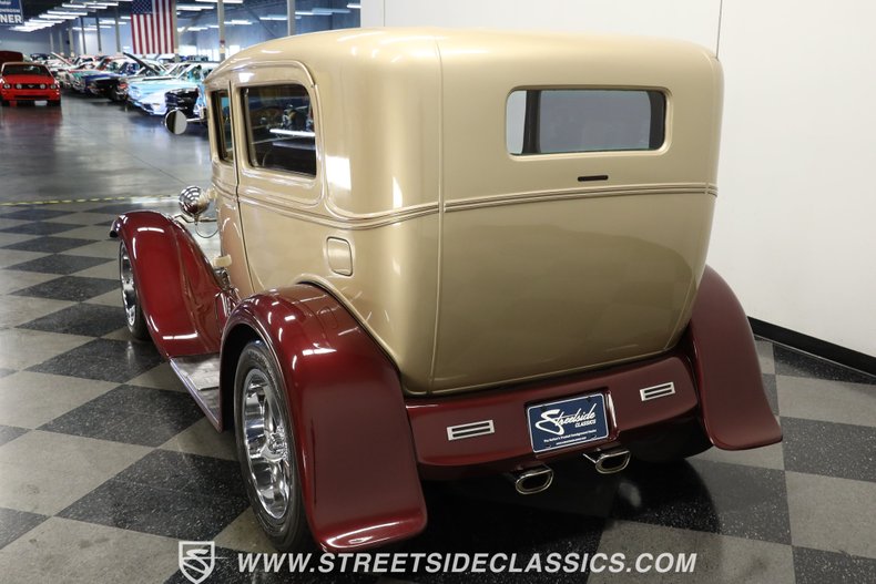 Unknown-Model-a-1930-Champagne-Metallic-Gold-6