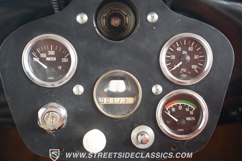 Unknown-Model-a-1930-Gray-Brown-10