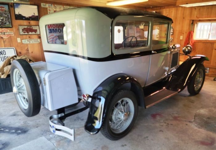 Unknown-Model-a-1930-Gray-Tan-18