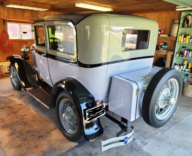 Unknown-Model-a-1930-Gray-Tan-3