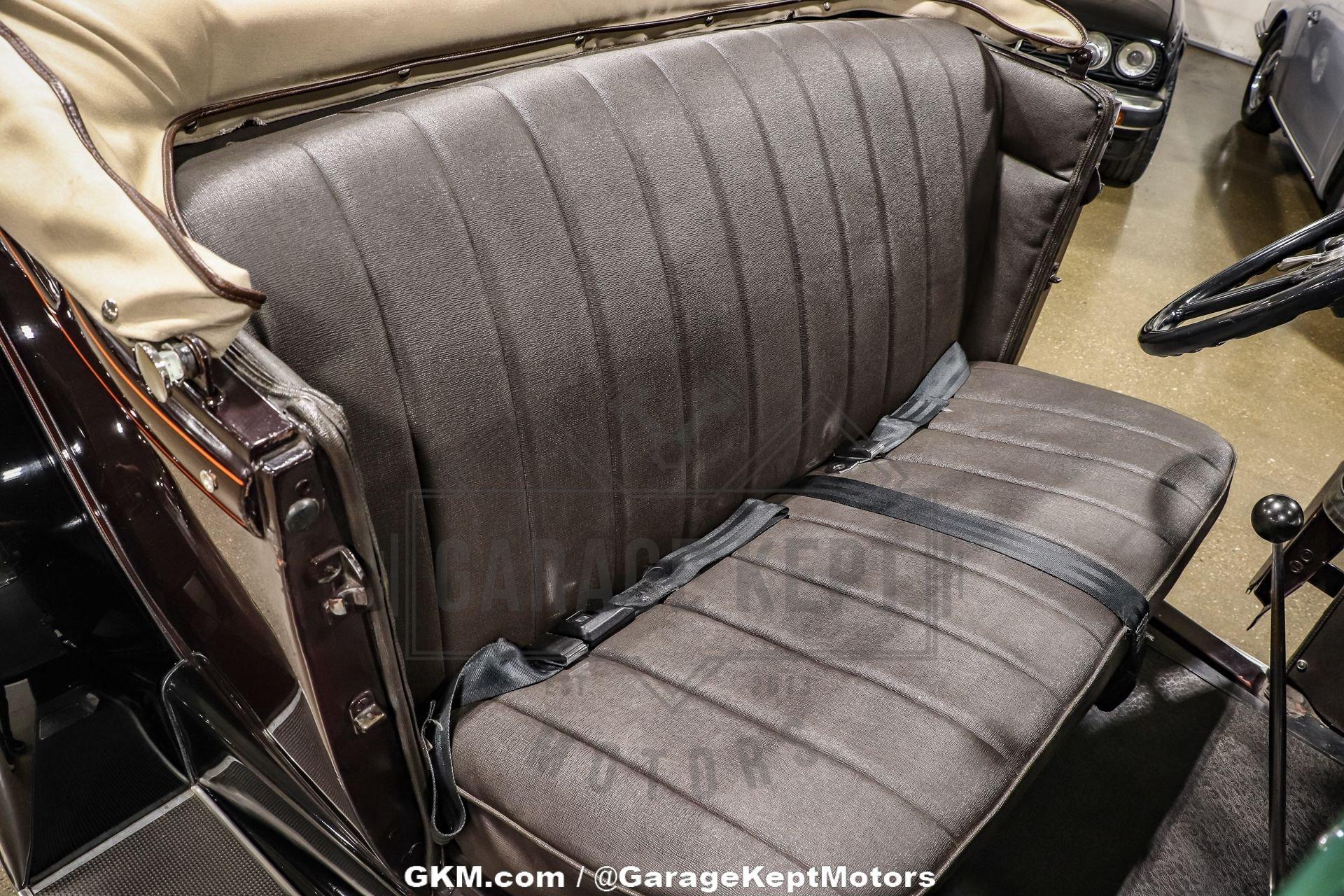 Unknown-Model-a-1930-Thorn-Brown-Black-13