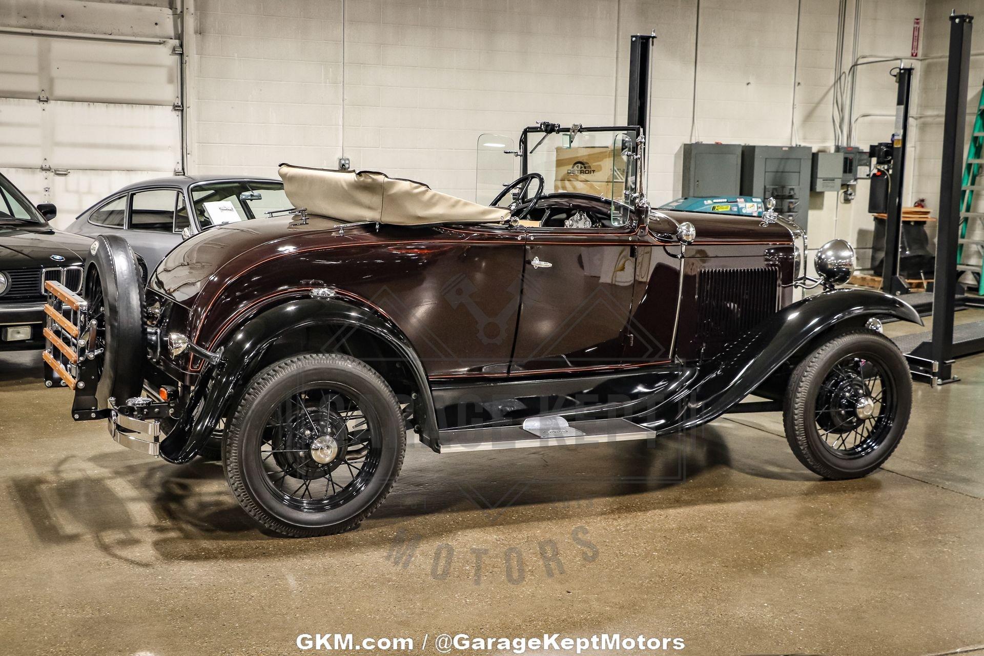 Unknown-Model-a-1930-Thorn-Brown-Black-22