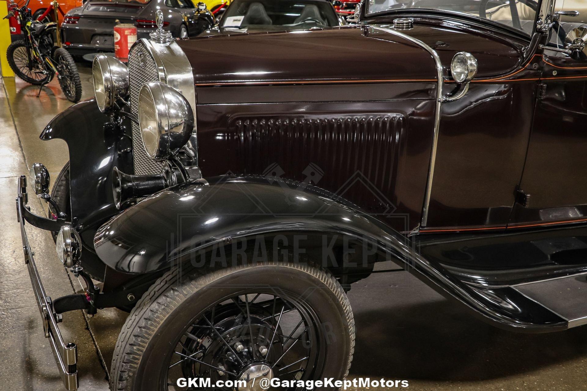 Unknown-Model-a-1930-Thorn-Brown-Black-37