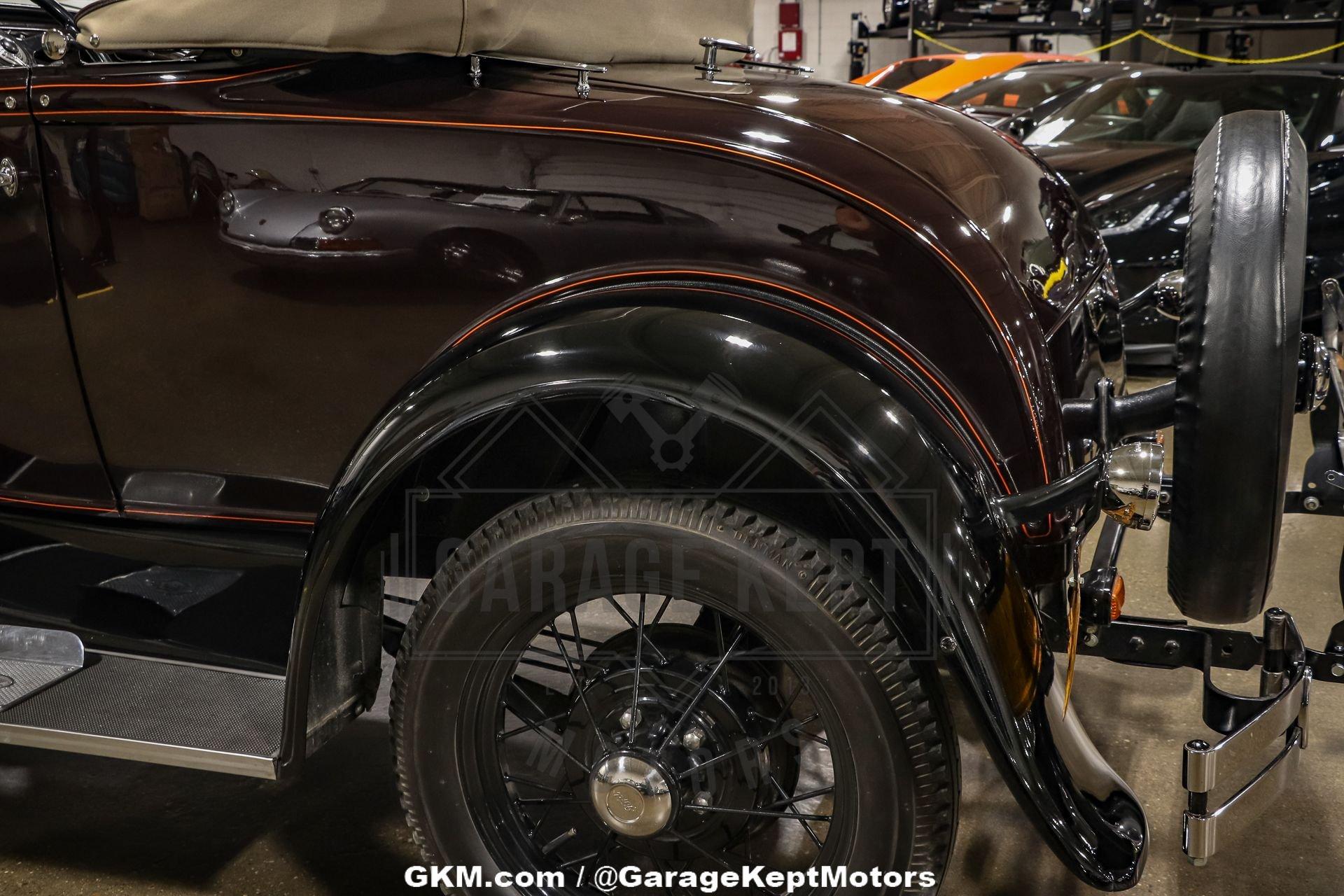 Unknown-Model-a-1930-Thorn-Brown-Black-42